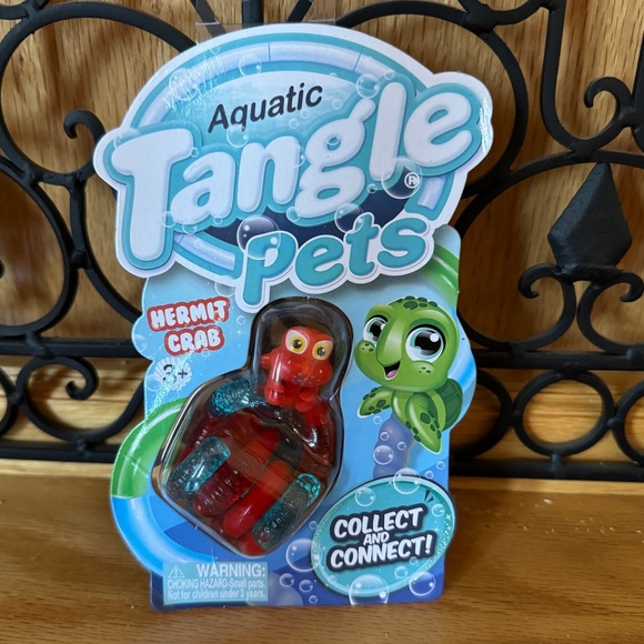 Aquatic Tangle Pets ~Hermit Crab ~Great Fidget 3+ Toy - Picture 2 of 5